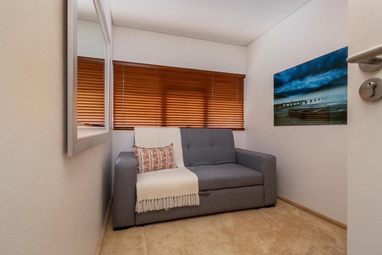 Apartment 806 Lighthouse Mall - By In Umhlanga *